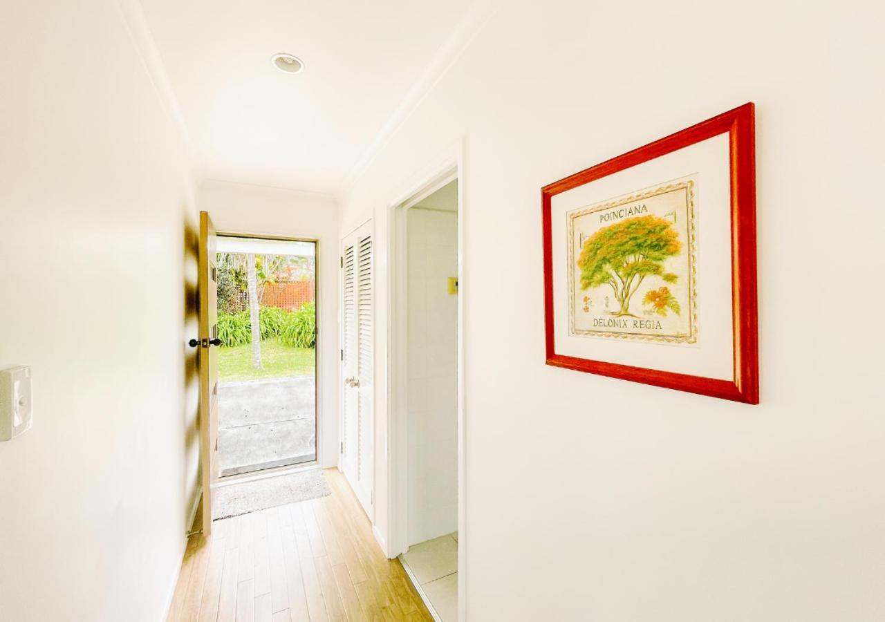 Poinciana Cottages Burnt Pine Exteriér fotografie
