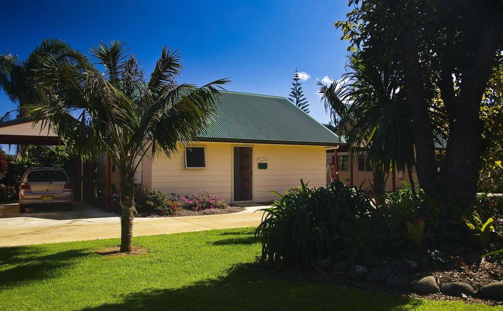 Poinciana Cottages Burnt Pine Exteriér fotografie