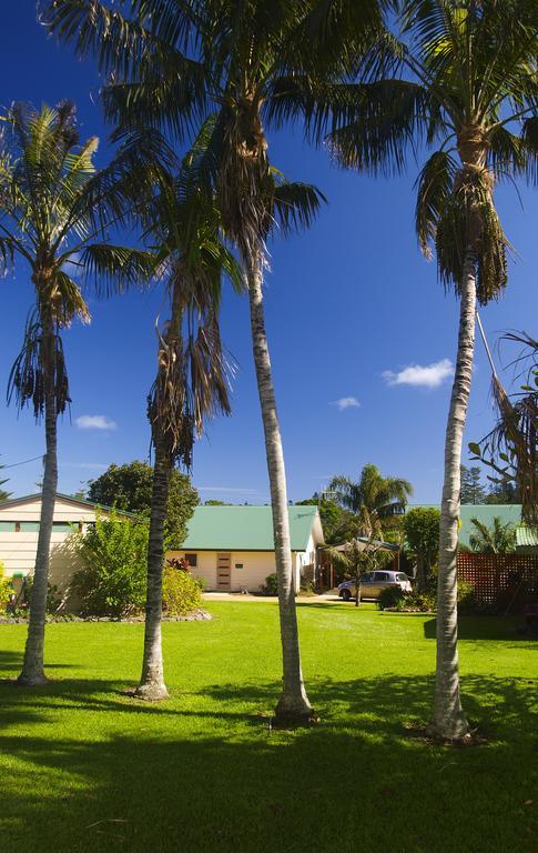 Poinciana Cottages Burnt Pine Exteriér fotografie