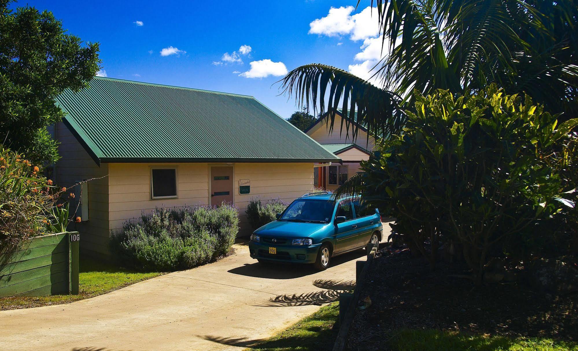 Poinciana Cottages Burnt Pine Exteriér fotografie